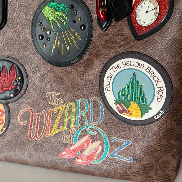 NWT Coach Wizard of Oz Tote Ruby Charm FOB Handbag Purse Bag Signature Leather - Picture 15 of 16